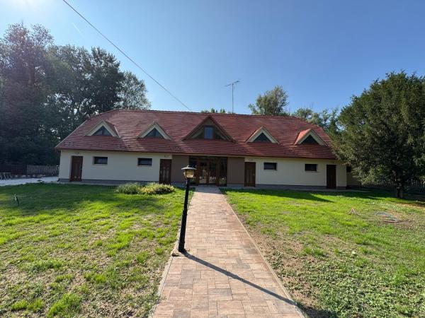 Sziget Apartmanház, Réserver  Hôtels à Southern Great Plain avec piscine, Piscine