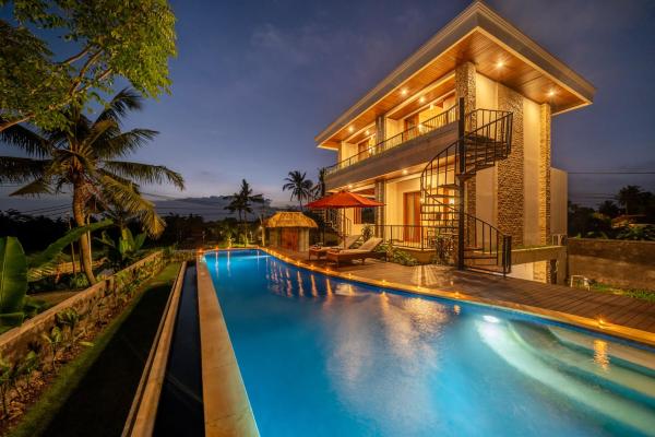 3 King Bedrooms Ratu Bali Luxury Villa in Ubud, Bali, Prenota  Hotel a Bali con parcheggio, Parcheggio