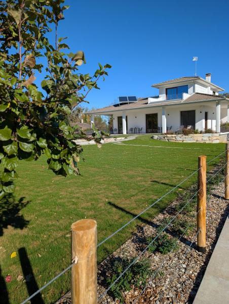 Al tempo ritrovato Country house, Reserva ahora  Hoteles con piscina en Piamonte, Piscina