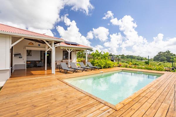 Villa Moorea, Prenota  Hotel con piscina a Fort-de-France, Piscina