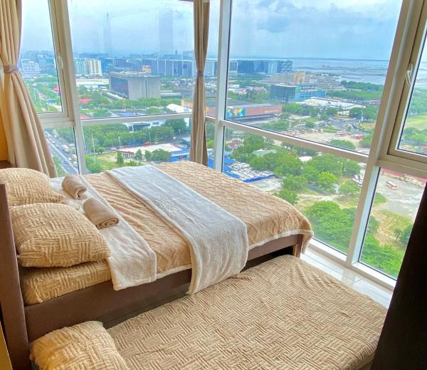 SMDC BREEZE RESIDENCES Pasay near AIRPORT PICC CCP WORLD TRADE CENTER MOA AND STARCITY, Prenota  Hotel a Luzon con parcheggio, Parcheggio