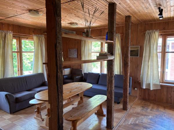 Prie parko ir jūros, Buchen Sie  Hotels in Klaipeda mit Parkplatz, Parkplätze