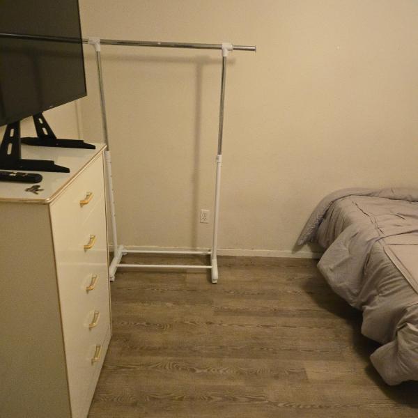 Furnished room in big home, Buchen Sie  North Las Vegas Las Vegas