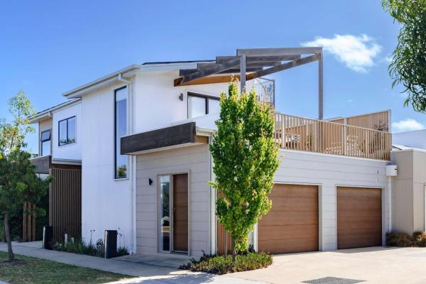 Blue Horizon Villa - Sun-Drenched Terraces and Ocean Views, Buchen Sie  Torquay 