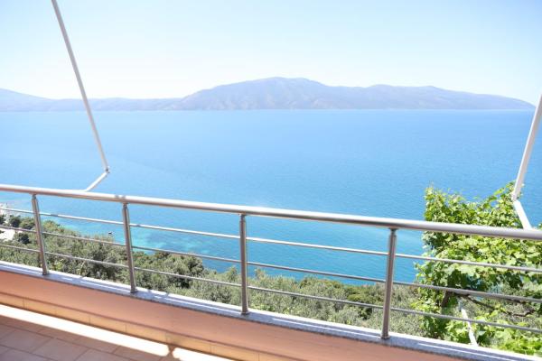 Alfreds Place, Buchen Sie  Hotels in Qark Vlora mit Parkplatz, Parkplätze
