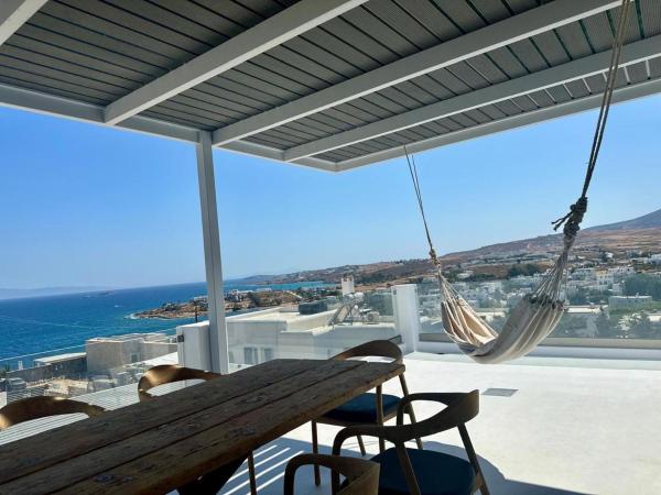 Blue Rock Villa, Prenota  Piso Livadi Paro