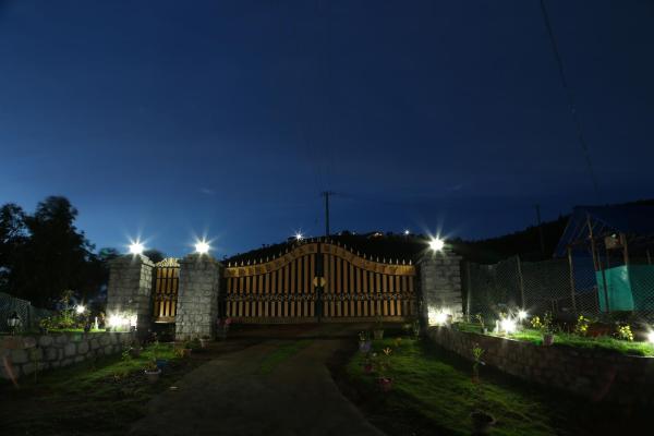 Vrindhavan Mist City Resorts, Buchen Sie Ferienhaus Kanthalloor Kerala