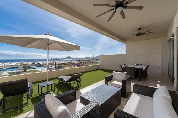 Luxurious New 3BR Condo with Ocean and Arch Views, Prenota  Hotel con piscina a Baja California Sur, Piscina