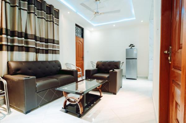 Woodpoint Apartments, Reserva ahora Apartamento Hoteles en Afienya con aparcamiento, Aparcamiento