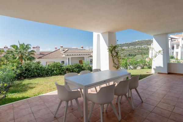 Albatros 2438 Garden, Prenota  Casares Costa Costa del Sol