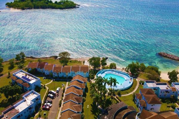 Paradise Point Villa Negril, Réserver  Hôtels à Hanover avec piscine, Piscine