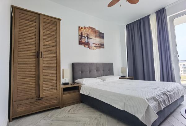 Apartament Elira Blackxy Mamaia Nord & parking included, Prenota  Hotel a Constanta con parcheggio, Parcheggio