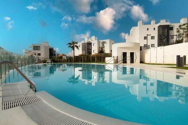 Maras Apartments Higuerón West - Garden Villa - 246 m2 of Private Terrace & Garden - Like a House, Prenota Appartamento Fuengirola Costa del Sol