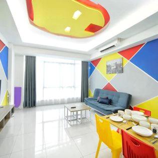 reSTARY - SuperHero, Sutera Avenue Infinity Pool - Imago Opposite - KK City- 4BR,12Pax 来沙旅 英雄主题公寓 - 无边际日落海景泳池 - Imago商场对面 - KK市中心 - 4房12人, Prenota  Hotel con piscina a Borneo, Piscina