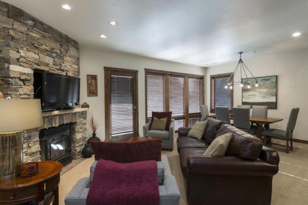 2 Bedroom Condo with Spa - Silver Baron Lodge condo, Buchen Sie  Hotels in Utah mit Parkplatz, Parkplätze
