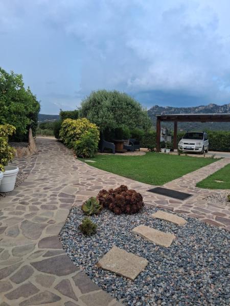 Casa Marta, Buchen Sie  Enas Sardinien
