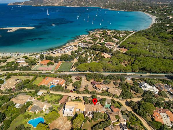 Villa Cristina bella villa vista mare e porto turistico Loc Notteri Villasimiuss, Buchen Sie Villa Notteri Sardinien