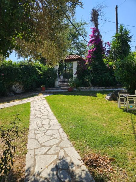 Paralies Resort, Prenota  Skiathos 