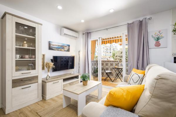 Nordik Apartments Village - Rincón "Brevik", Buchen Sie Ferienwohnung Hotels mit Pool in Axarquía, Schwimmbad