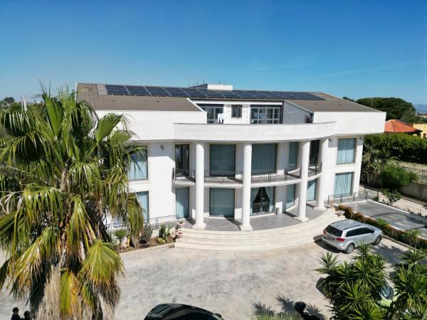 Villa Floyd Charming Rooms B&B, Buchen Sie Bed & Breakfast Hotels in Sizilien mit Parkplatz, Parkplätze