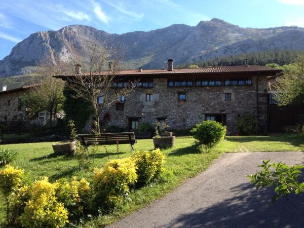 Olazabal Azpikoa, Réserver  Axpe Pays basque