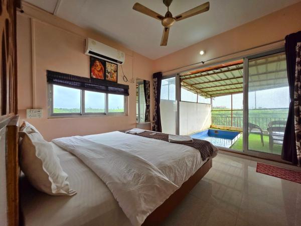 Relax Adventure Resort, Réserver  Hôtels à Maharashtra avec piscine, Piscine