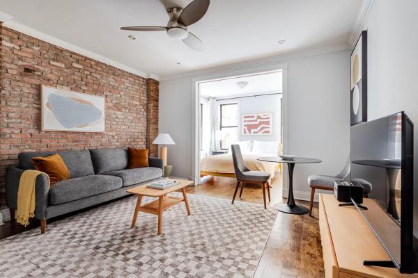 Blueground West Village view nr Washington Sq NYC-2122, Buchen Sie  New York 