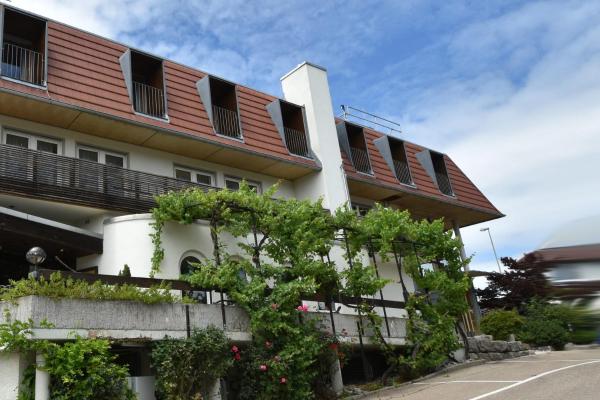 Pension Linde, Reserva ahora  Hoteles en Baviera con aparcamiento, Aparcamiento