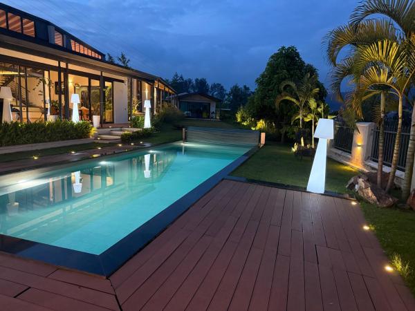 Villa VH 4 Bedroom villa with heated swimming pool, Reserva ahora  Kigali Nyarugenge