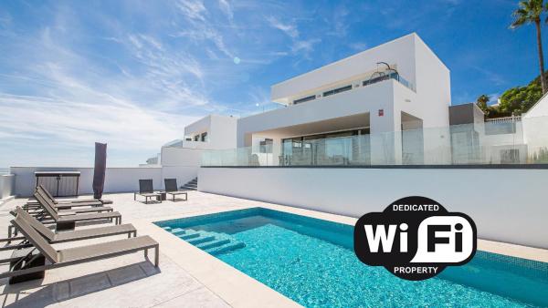 Villa Sapphire 62, Buchen Sie  Hotels in Cadiz Province mit Pool, Schwimmbad