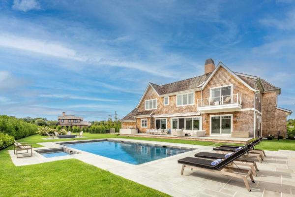 Rosko Estate by Rove Travel Villa with Pool &Court, Prenota  Art Village Stato di New York