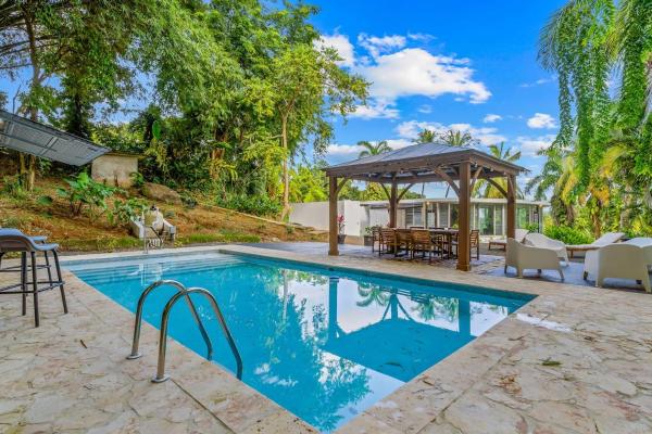 Unique Rainforest Villa, Pool Modern Comforts, Buchen Sie  Rio Grande 