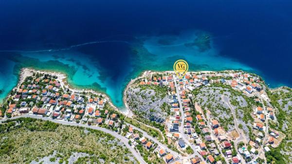 Villa Figs beachfront Apartman 2 By Villas Guide, Prenota  Hotel a Kvarner con parcheggio, Parcheggio