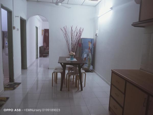 Homestay Bajet EM2 Pantai Remis 3 Room, Prenota  Pantai Remis Perak