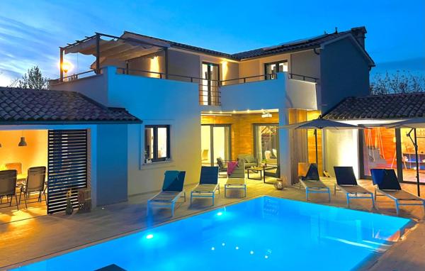Vila Irena by Villas Guide, Reserva ahora  Hoteles con piscina en Barban, Piscina