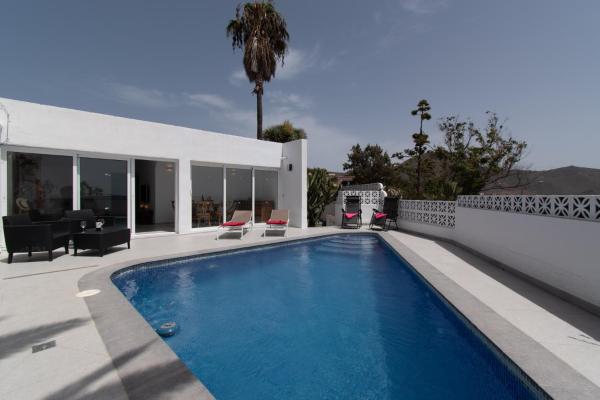 Villa La Florida Tranquil 3 Bedroom Villa, Buchen Sie  Hotels mit Pool in Teneriffa, Schwimmbad