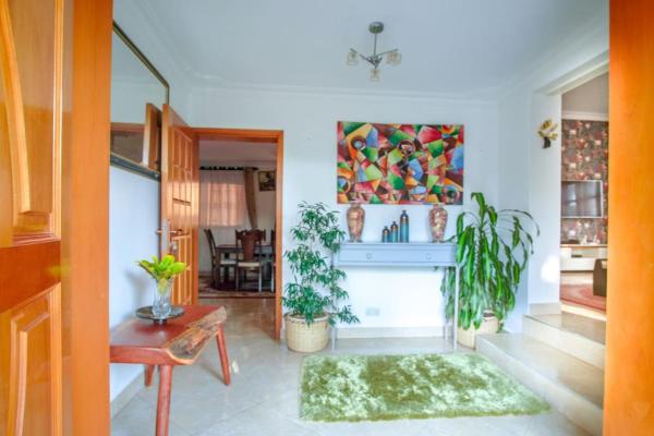Tara Villa - Elegant 4-Bedroom Home in Buziga - Kampala, Buchen Sie  Kampala Uganda