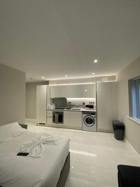 Cavendish Apartments, Book Apartment Sands Buckinghamshire