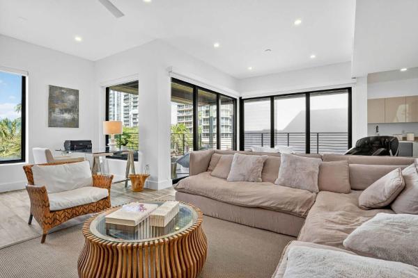 Shoreline Villa by Rove - Rooftop & Beach Access, Buchen Sie  Port Laudania Florida