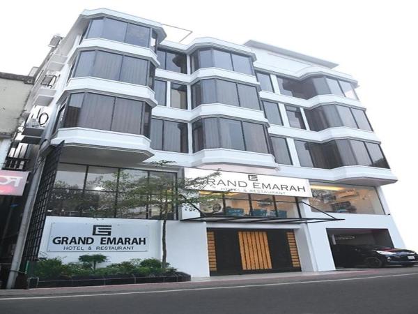 Grand Emarah Hotel and Restaurant, Reserva ahora  Hoteles en Sylhet con aparcamiento, Aparcamiento