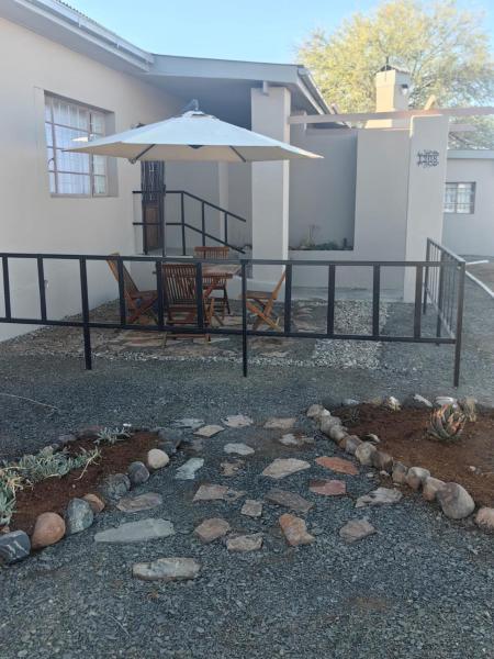 SUNSET Self-Catering Eco Guesthouse, Buchen Sie  Brandvlei Nordkap