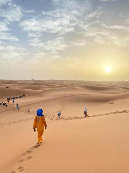 moroccan izem, Prenota  Merzouga Al-Rashidiyya