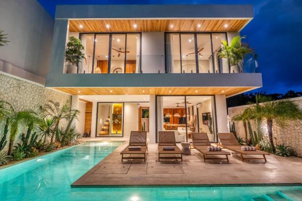Villa Oro, Bingin, Reserva ahora  Hoteles con piscina en Bali, Piscina