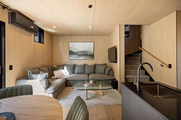 Luxury Kaha Villa Queenstown - with parking, Buchen Sie  Queenstown 