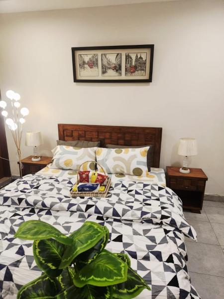 Aura Murree, Buchen Sie  Hotels in Punjab Region mit Parkplatz, Parkplätze