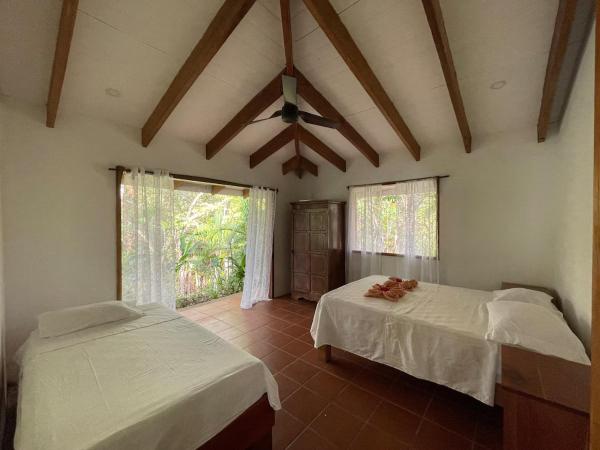 Hidden Coast villa Frangipani Ocean & Jungle, Prenota  Manzanillo Puntarenas