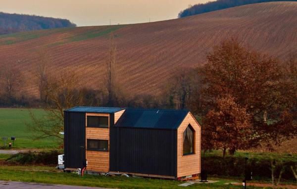 Mighty Fins Retreat X by Tiny Away, Réserver  Escazeaux 