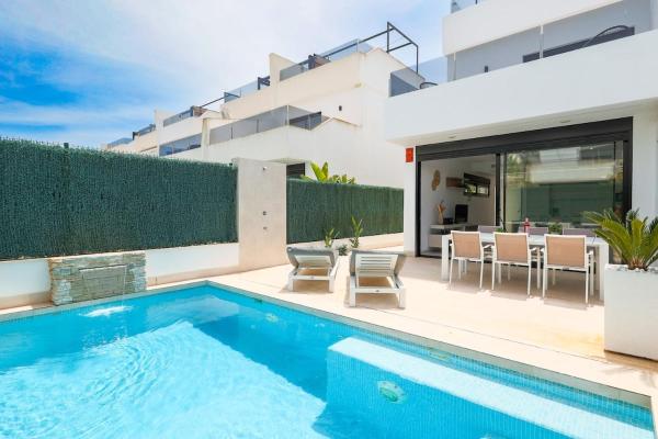 Villa in Los Alcazares, Buchen Sie  Los Alcázares 