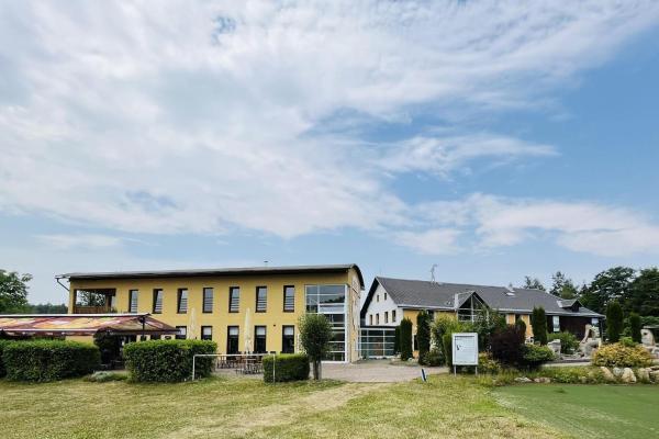 Penzion Golf Ještěd, Prenota  Světlá pod Ještědem Regione di Hradec Králové