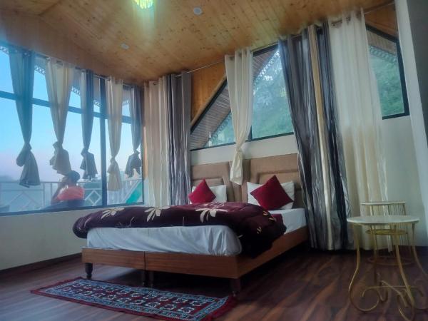 Hotel Kasauli Peak View - Family and Group Stay Apartments, Prenota Appartamento Hotel a Parwanoo con parcheggio, Parcheggio